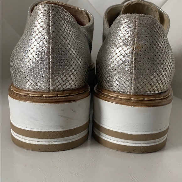 Used 3 times - Picture 3 of 5